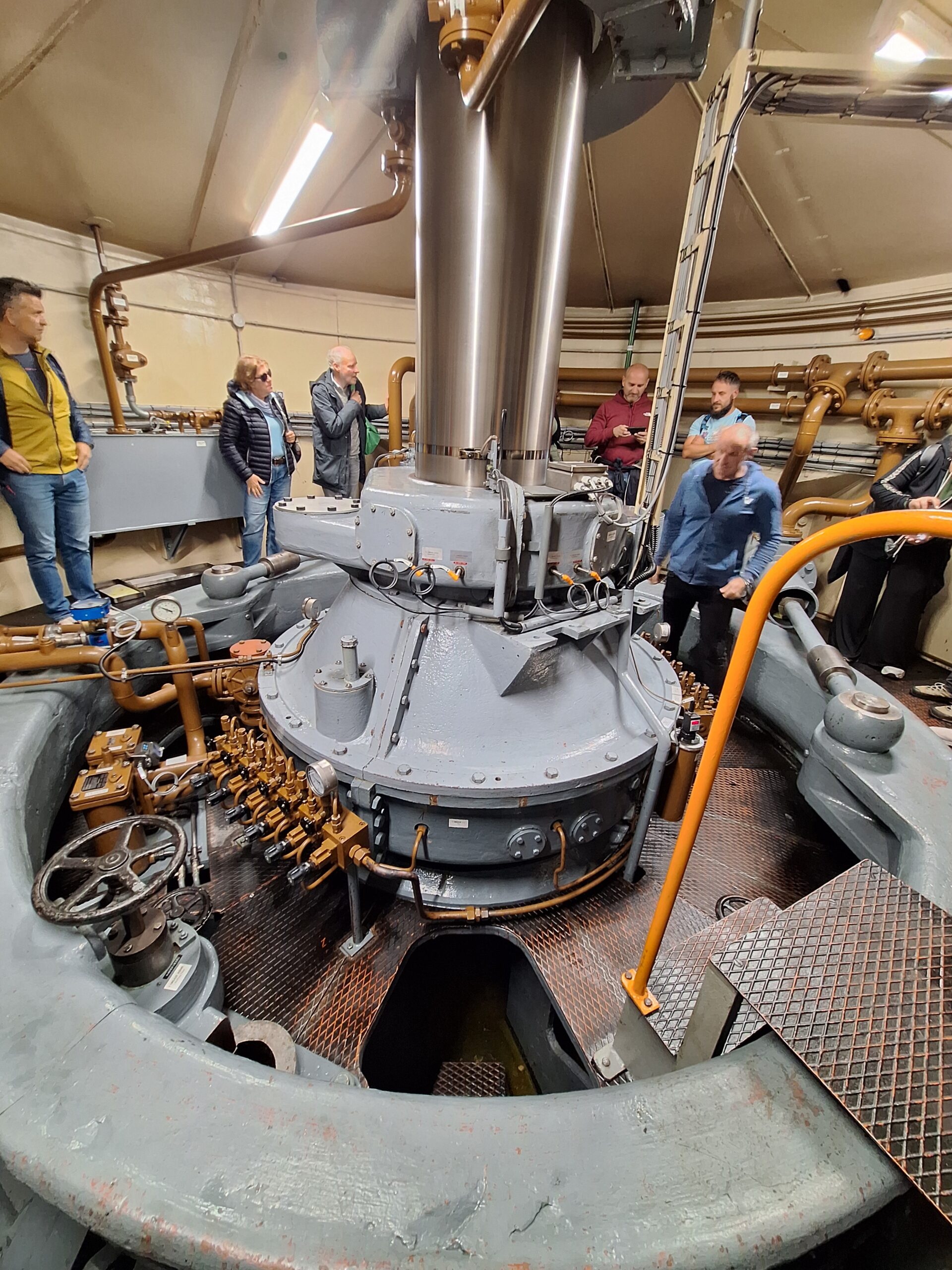 Turbina hidroelektrarne Labot